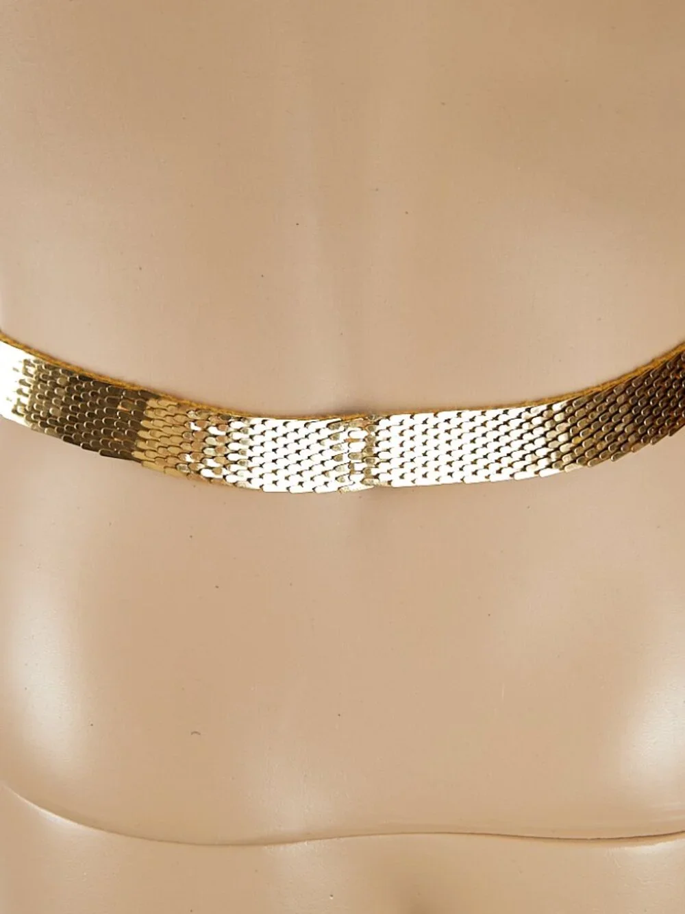 Vintage 80s Stretchy Gold Toned Fish Scale Metal Belt